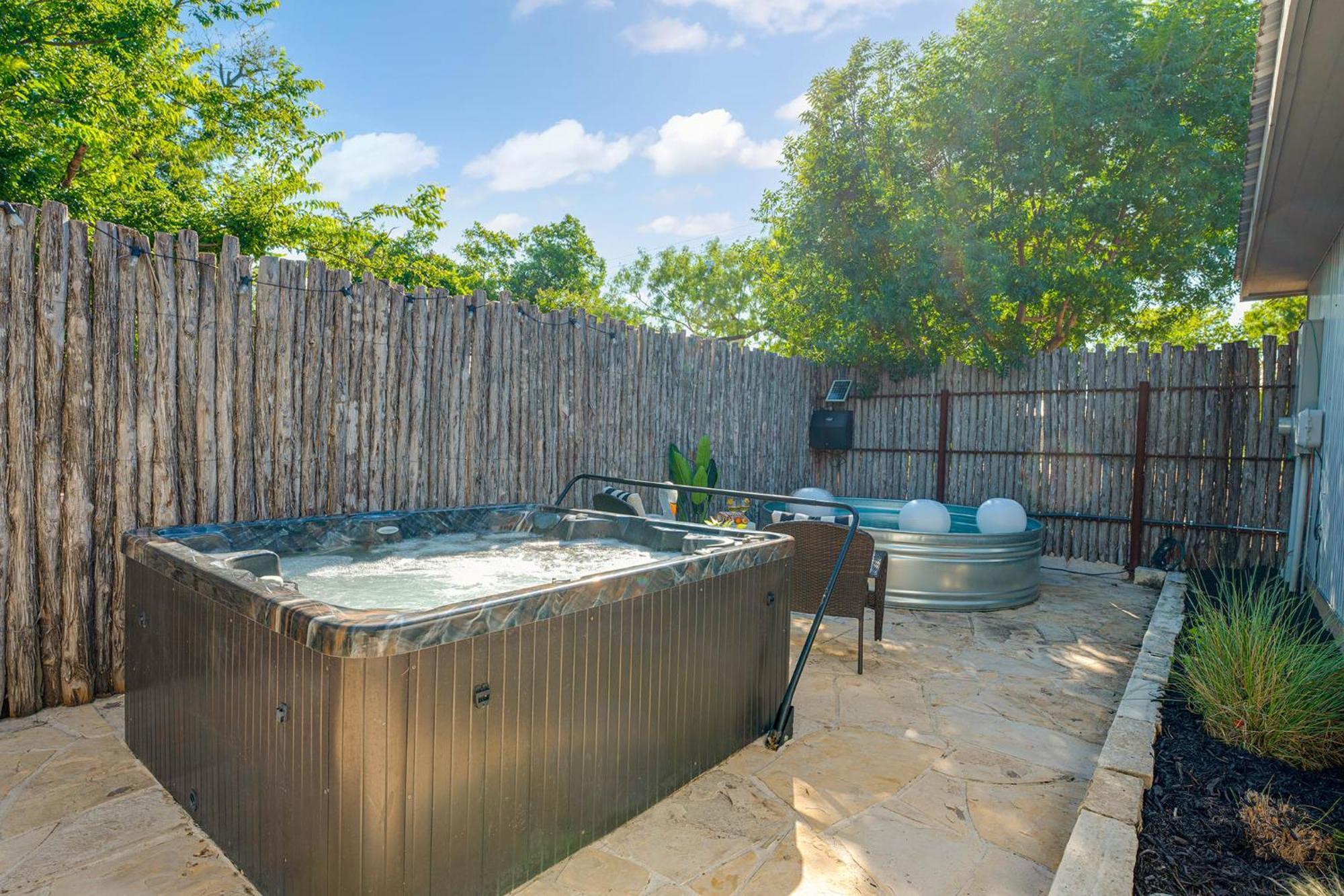 Claret House Full Kitchen And Private Hot Tub Villa Fredericksburg Kültér fotó